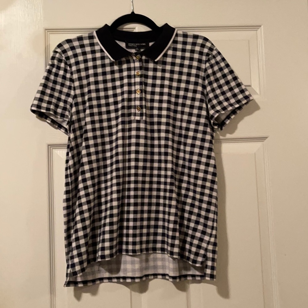 Black and white white checkered shirt